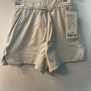 New Lululemon 3.5 Cinchable waist shirt HR